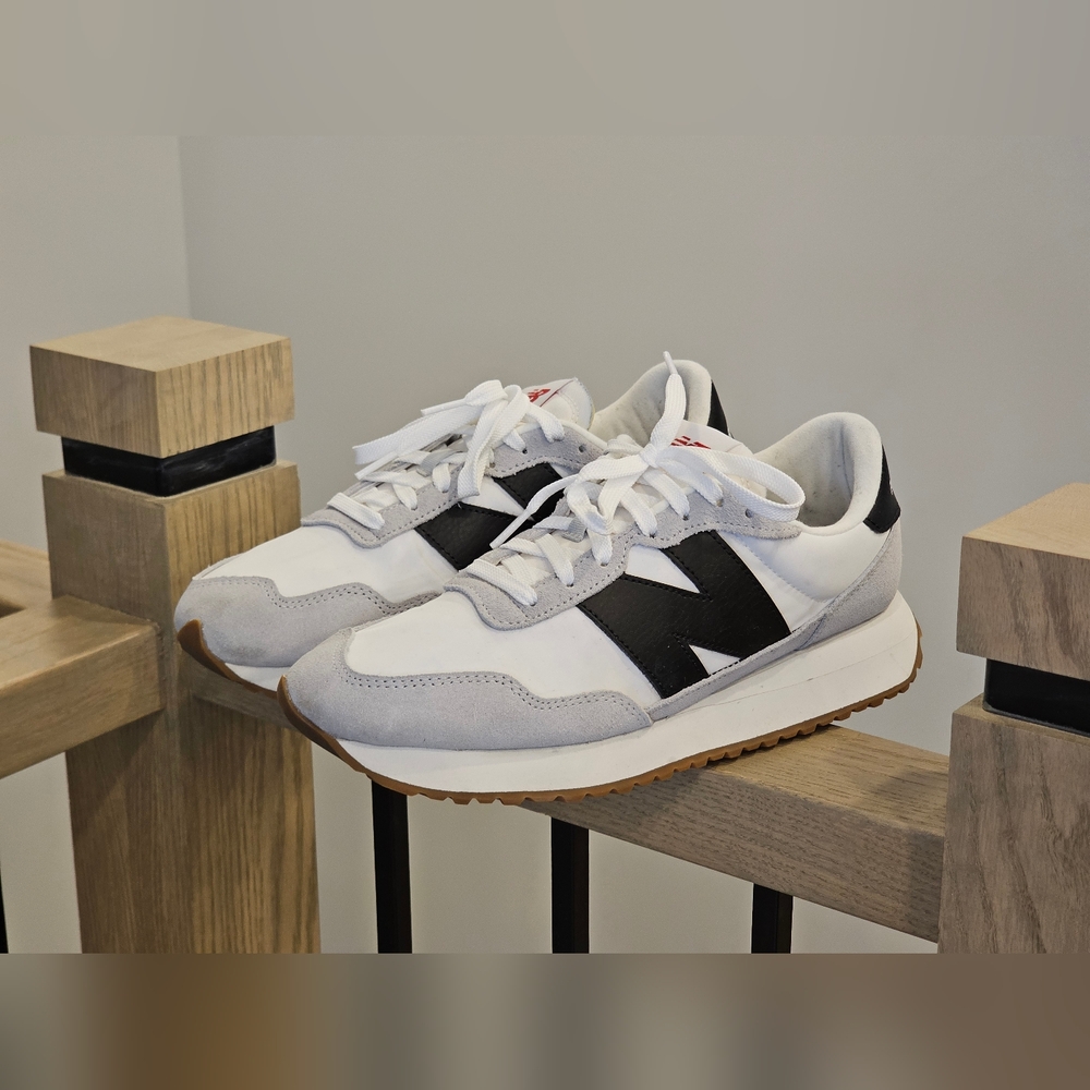 New Balance 237 Sneakers